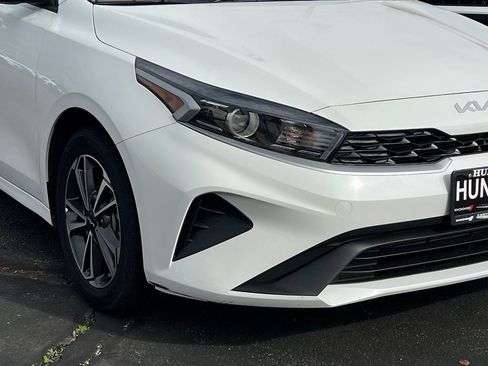 Used 2023 Kia Forte LXS w/ LXS Technology Package image 11