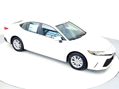 New 2026 Toyota Camry LE image 16