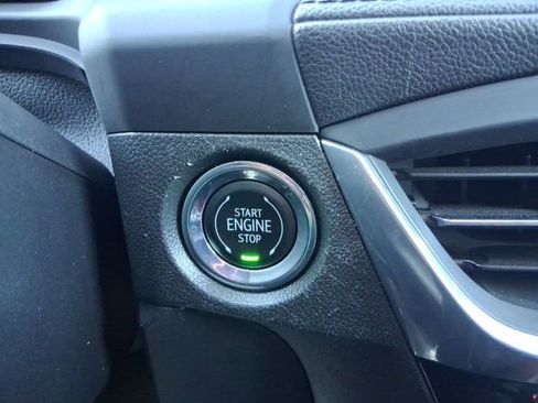 Used 2024 Buick Encore GX Sport Touring image 23