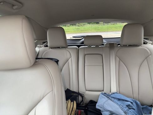 Used 2019 Lincoln MKC Select w/ Select Plus Package AWD/4WD image 8