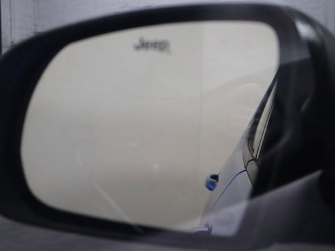 Used 2018 Jeep Compass Trailhawk w/ Cold Weather Group image 36