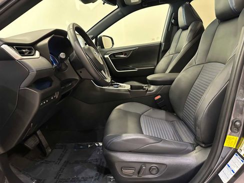 Used 2021 Toyota RAV4 XSE image 21