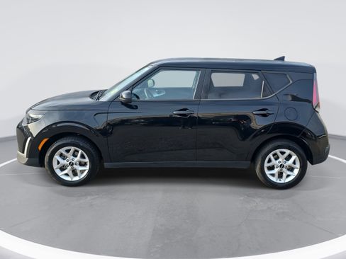Used 2024 Kia Soul LX w/ Option Group 015 image 8
