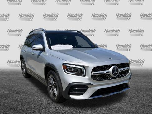 Certified 2022 Mercedes-Benz GLB 250 4MATIC image 2