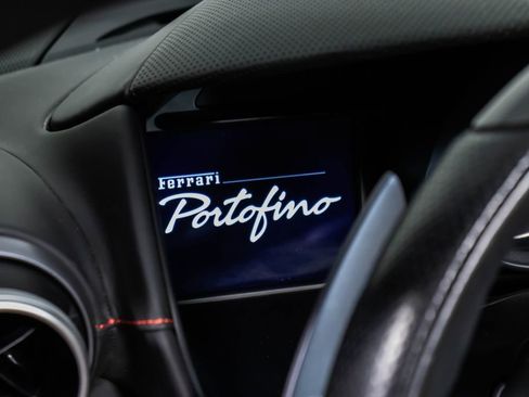 Certified 2019 Ferrari Portofino image 36
