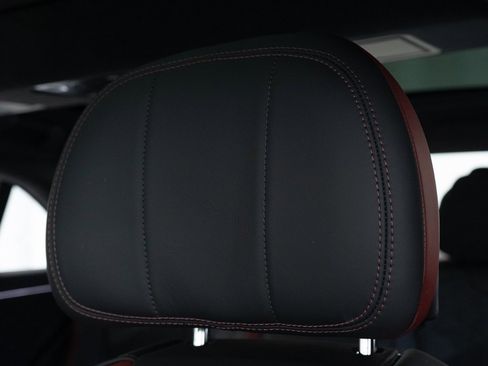 Certified 2025 Bentley Flying Spur Plug-In Hybrid image 17