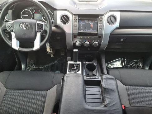 Used 2016 Toyota Tundra SR5 w/ SR5 Upgrade Package RWD image 12