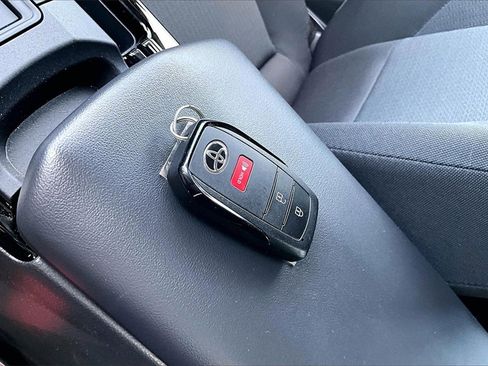 Used 2026 Toyota Prius LE image 7