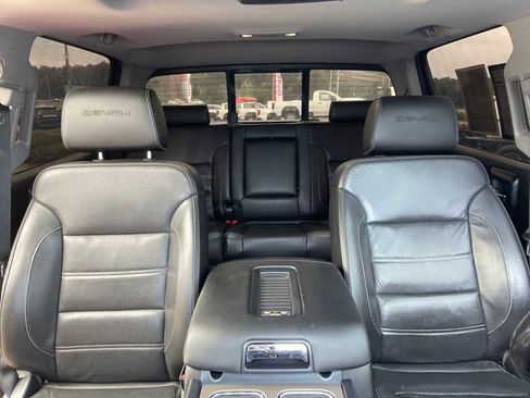 Used 2018 GMC Sierra 2500 Denali w/ Duramax Plus Package AWD/4WD image 27