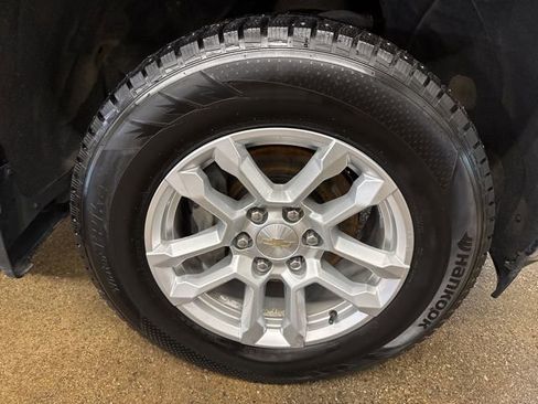 Used 2023 Chevrolet Silverado 1500 LT image 9