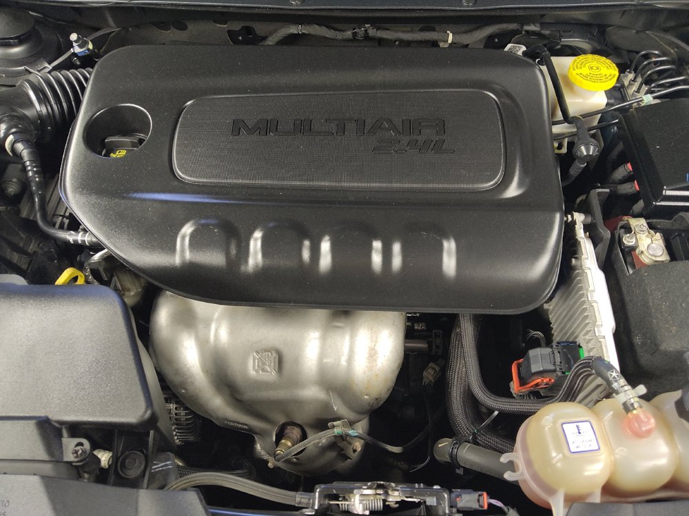 Used 2019 Jeep Cherokee Latitude Plus FWD image 30