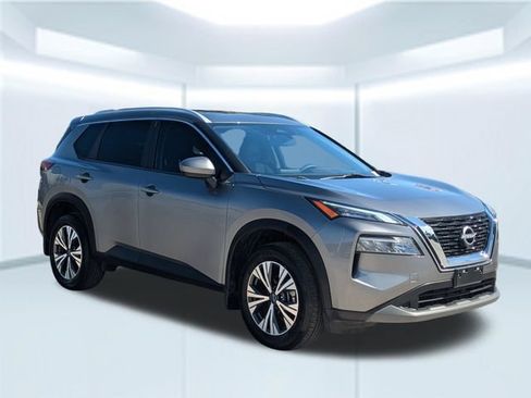 Used 2023 Nissan Rogue SV w/ SV Premium B Package FWD image 8