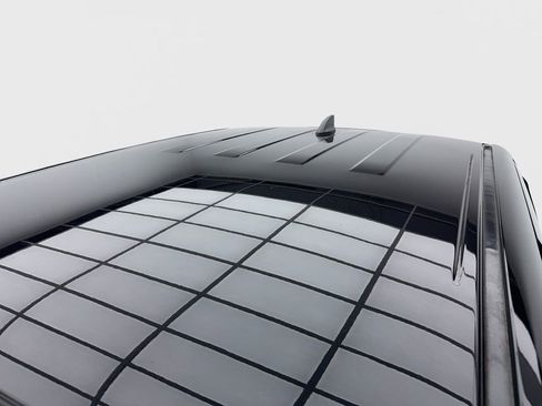 Used 2023 Nissan Frontier SV w/ SV Convenience Package image 14