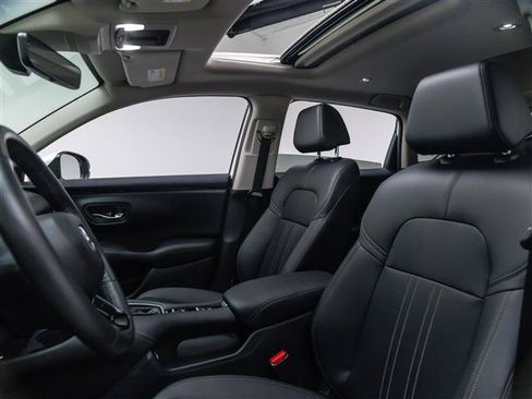 Used 2023 Honda HR-V EX-L image 15