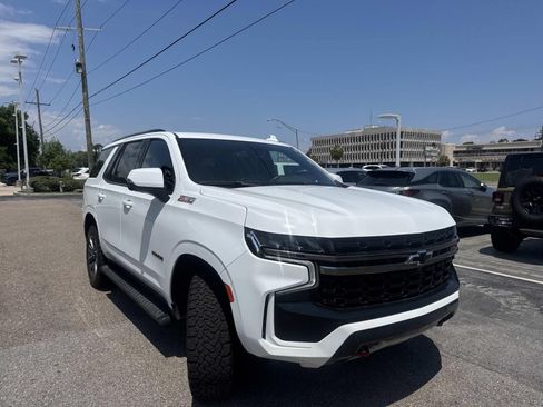 Used 2022 Chevrolet Tahoe Z71 w/ Luxury Package AWD/4WD image 57