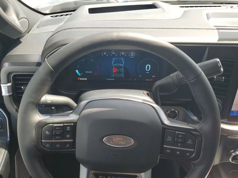 New 2026 Ford F450 Platinum w/ FX4 Off-Road Package image 17