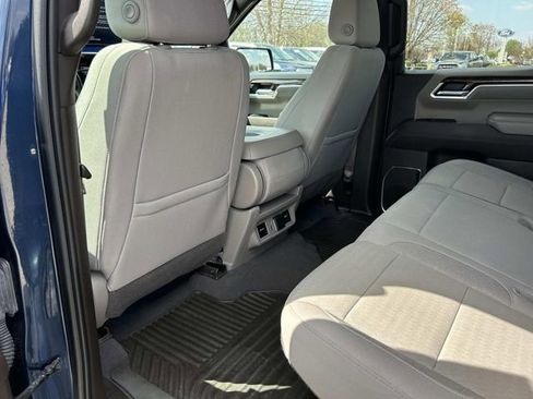 Used 2022 GMC Sierra 1500 SLE image 17