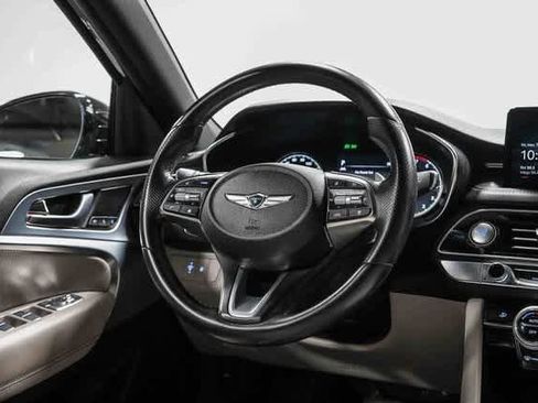 Used 2023 Genesis G70 3.3T image 15