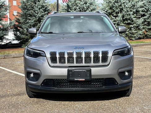 Used 2019 Jeep Cherokee Latitude Plus w/ Comfort/Convenience Group image 27