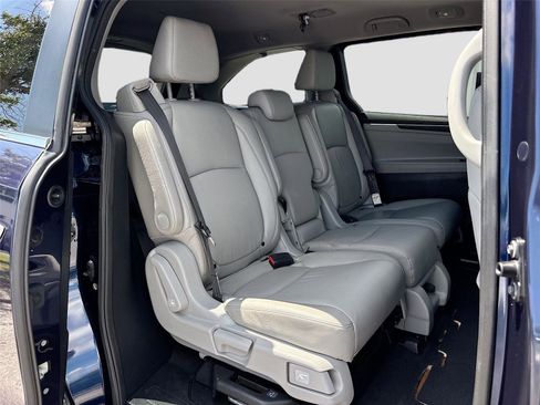 Used 2021 Honda Odyssey EX-L image 32