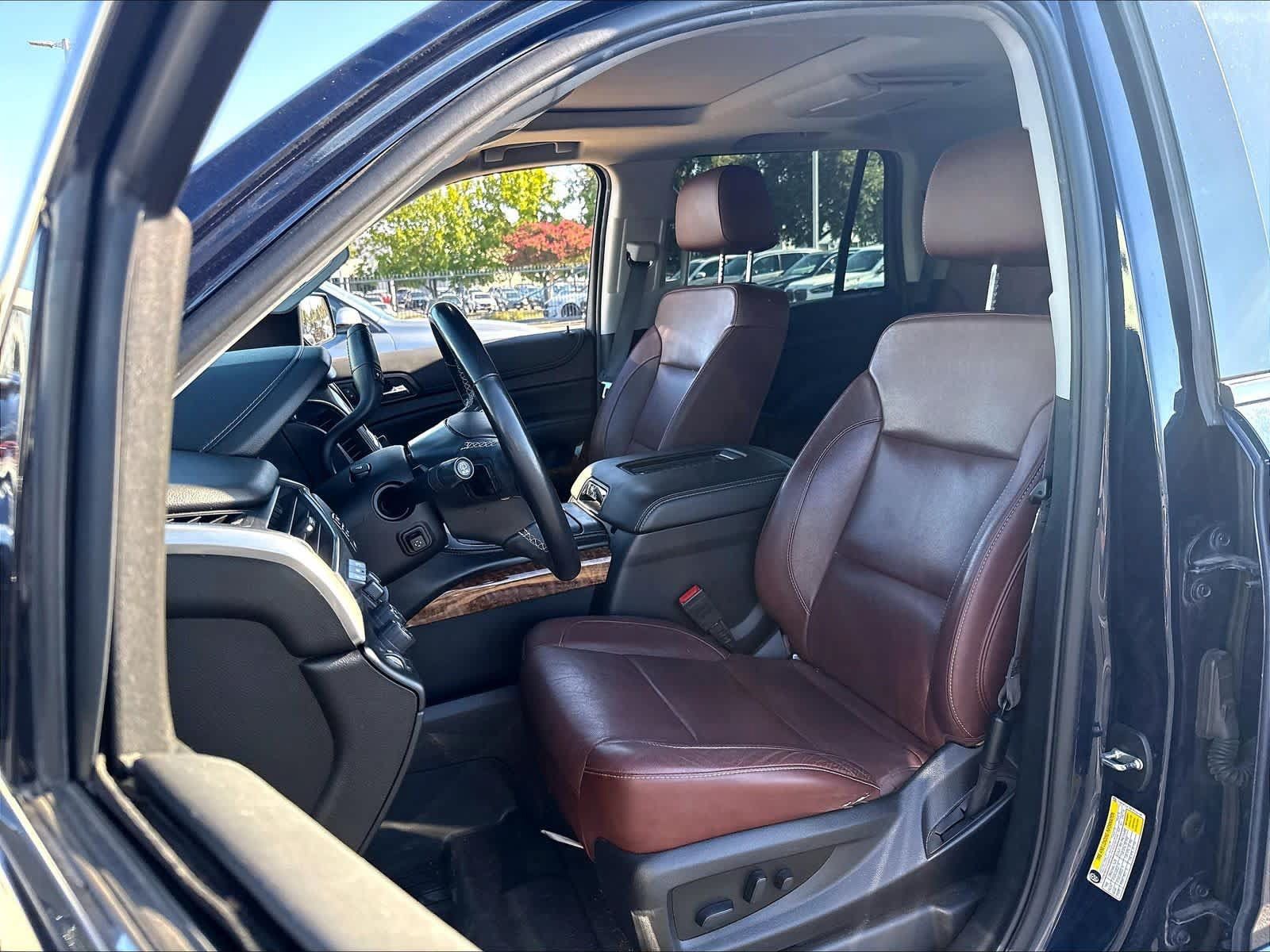 Used 2019 Chevrolet Tahoe Premier w/ Premier Plus Edition AWD/4WD image 21
