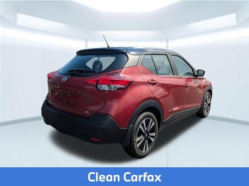 Used 2019 Nissan Kicks SV FWD image 2