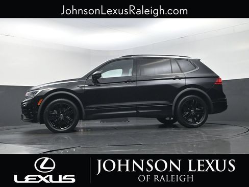 Used 2022 Volkswagen Tiguan SE R-Line AWD/4WD image 21