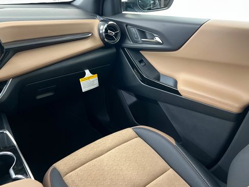 New 2026 Chevrolet Equinox ACTIV w/ Convenience Package III image 11