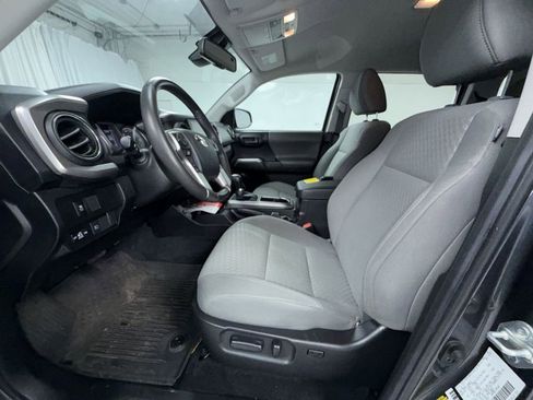 Certified 2023 Toyota Tacoma SR5 AWD/4WD image 4