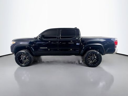 Used 2021 Toyota Tacoma TRD Sport image 6