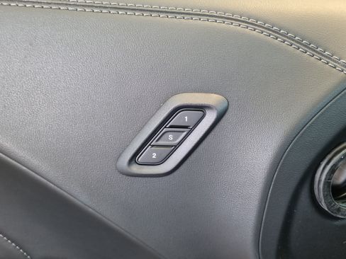 Used 2022 Dodge Challenger R/T Scat Pack RWD image 28