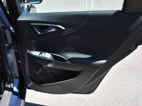 Used 2020 Chevrolet Malibu LT FWD image 37