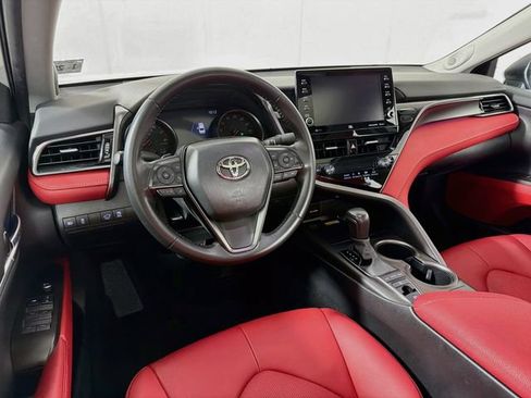 Used 2023 Toyota Camry XSE FWD image 13