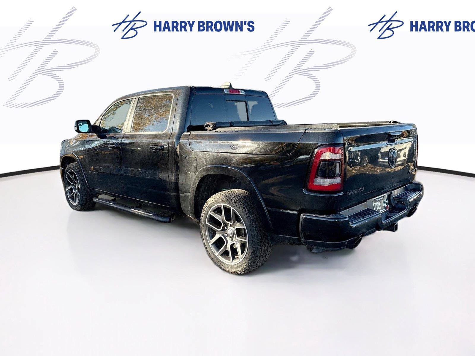 Used 2019 RAM 1500 Laramie AWD/4WD image 2