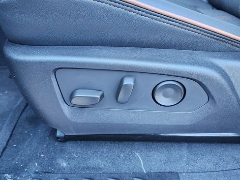 New 2026 GMC Canyon AT4 image 17