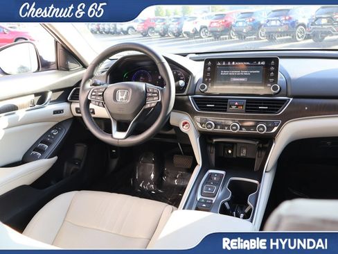 Used 2019 Honda Accord Touring image 13