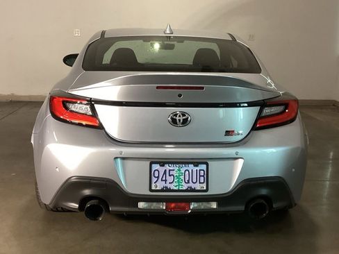 Used 2025 Toyota GR86 Premium w/ ALL Weather Mat Package (TMS) image 18