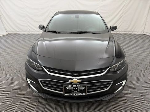 Used 2017 Chevrolet Malibu LT FWD image 3