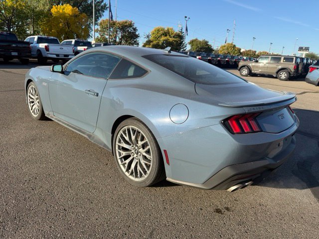 Used 2025 Ford Mustang GT Premium RWD image 2