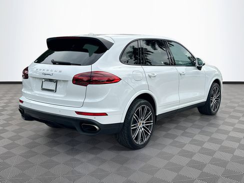 Used 2017 Porsche Cayenne Platinum Edition image 7