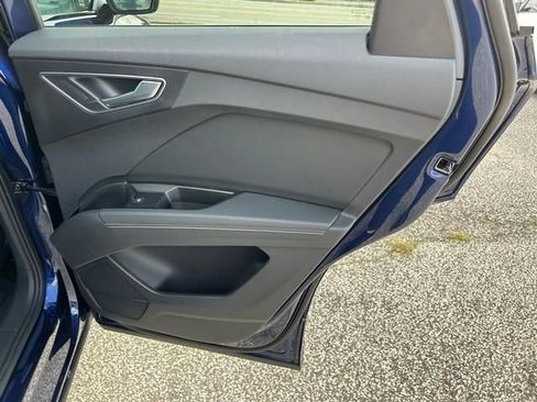 Used 2022 Audi Q4 e-tron Premium Plus w/ Premium Plus image 27