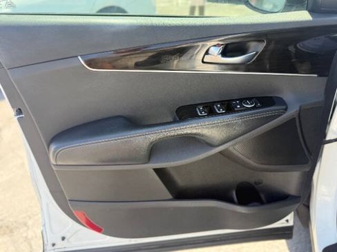 Used 2019 Kia Sorento EX FWD image 9