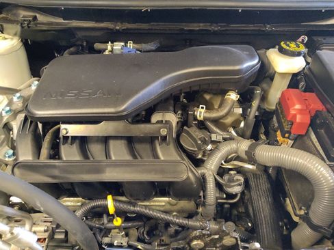 Used 2022 Nissan Rogue Sport SV image 30