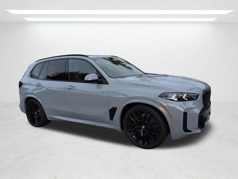 New 2026 BMW X5 xDrive40i w/ M Sport Package AWD/4WD image 2
