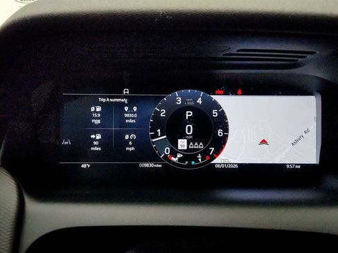 Used 2025 Land Rover Discovery Sport Dynamic SE image 17