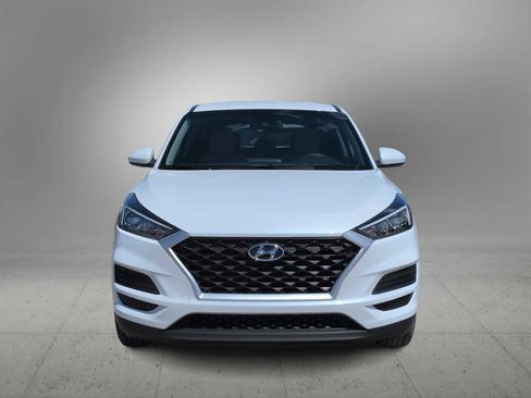 Certified 2021 Hyundai Tucson SE image 3