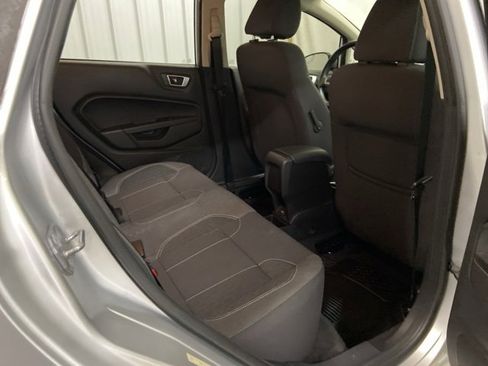 Used 2014 Ford Fiesta SE w/ Equipment Group 201A image 16