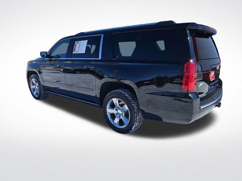 Used 2020 Chevrolet Suburban Premier AWD/4WD image 4