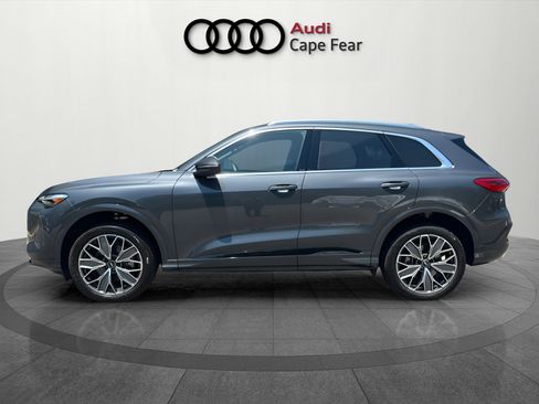 Certified 2025 Audi Q5 Premium w/ Premium Plus AWD/4WD image 2