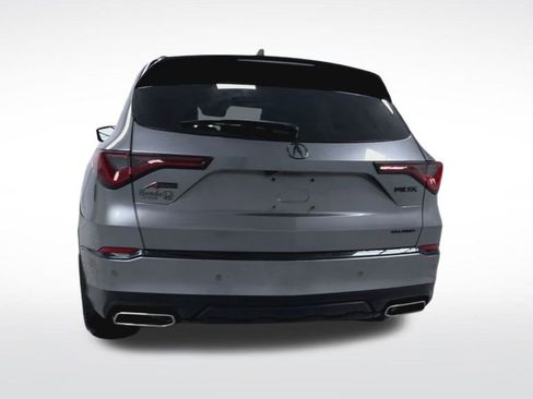 Used 2023 Acura MDX A-Spec image 7